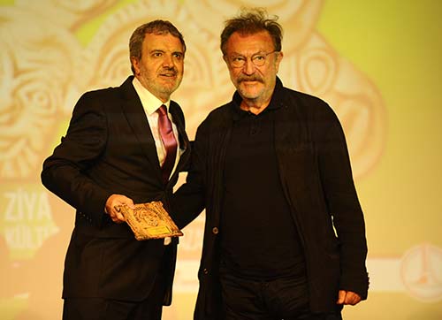 Tiyatro Oscarları dağıtıldı