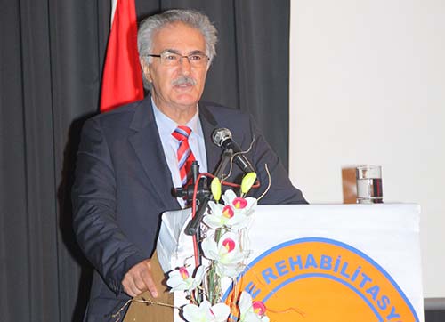 DEÜ Fizik Tedavi Yüksekokulunu kazanan gençlere altın öğütler 