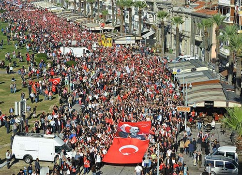 İzmir Atası için yürüyecek