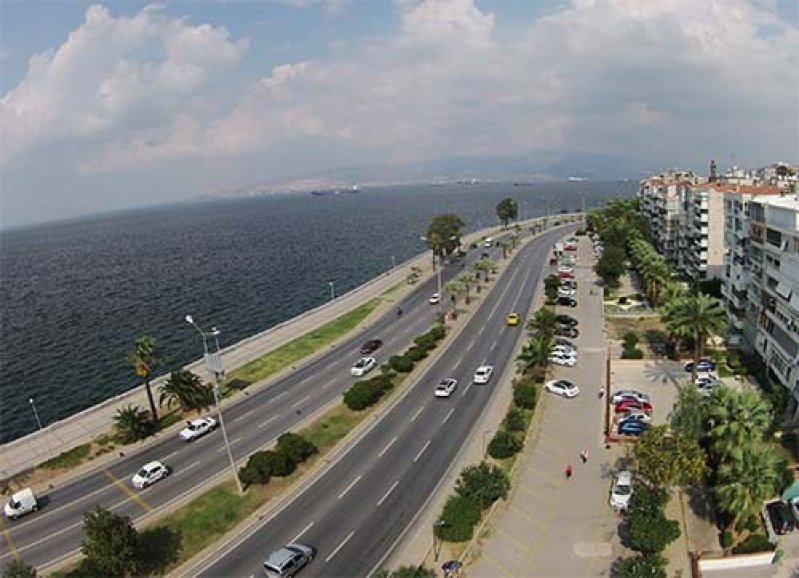 Mustafa Kemal Sahil Bulvarında geçici trafik düzenlemesi