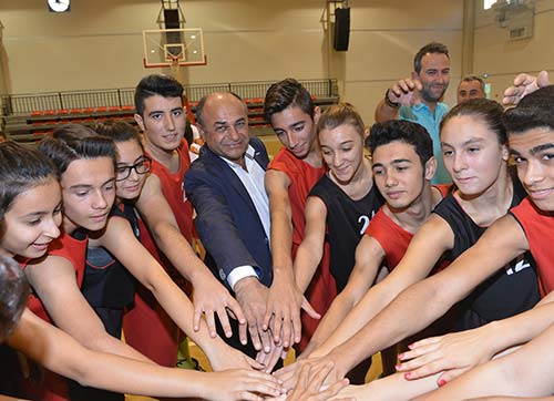 ÇİĞLİDE KIŞ SPOR OKULU AÇILDI