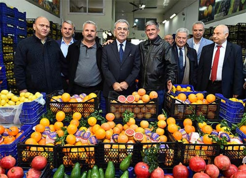 Hal esnafıyla buluştu