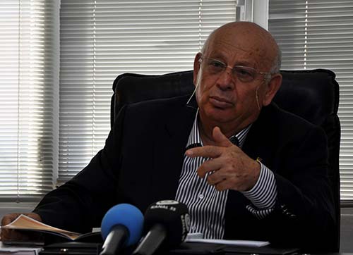 YENİ HÜKÜMETTE İZMİRDEN EN AZ BİR BAKAN OLMALI