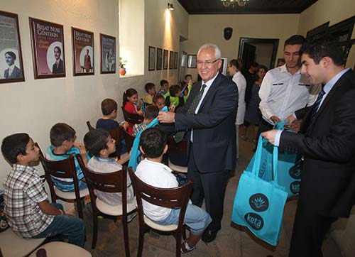 Masal Çarşambaları 7 yaşında