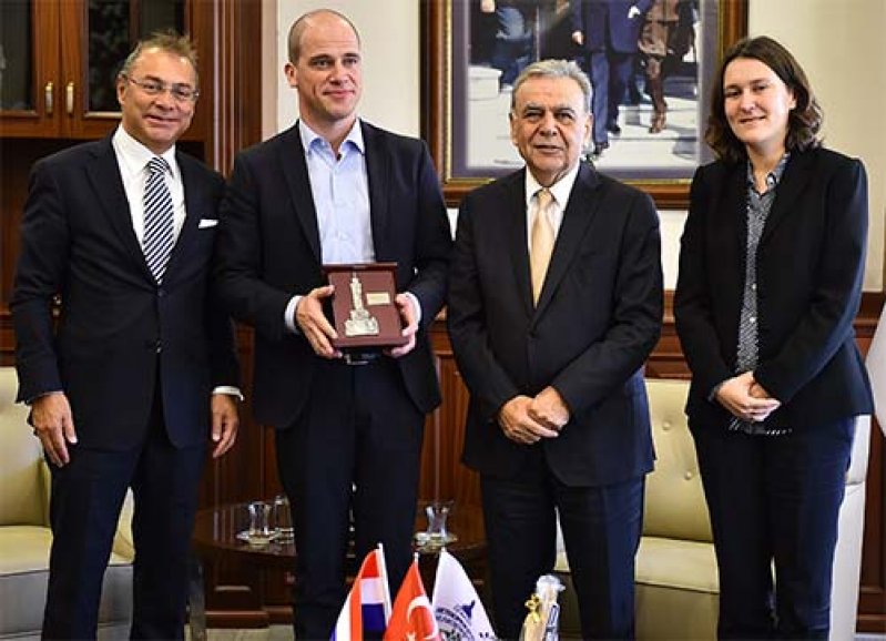 Barışa giden yol, geçmişteki hatalarda saklı