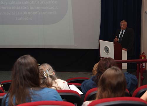 DOKUZ EYLÜL ÜNİVERSİTESİNDE DÜNYA DAĞLAR GÜNÜ ETKİNLİĞİ 