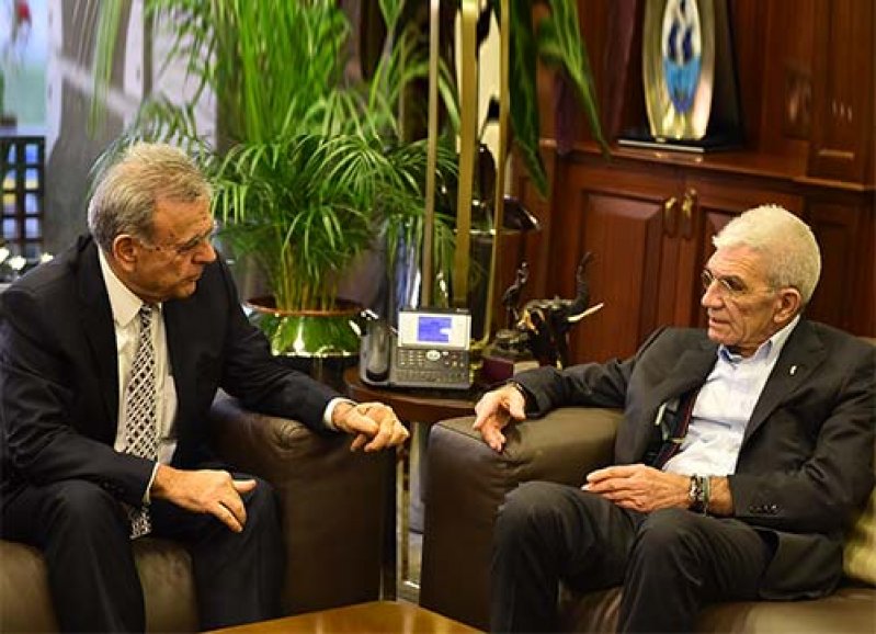 Davutoğlu ile Çiprası İzmirde buluşturalım