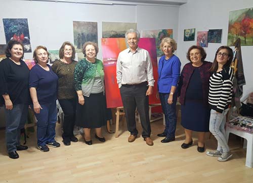 Resimler satılacak çocuklar okuyacak