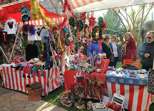 Noel Pazarı kuruldu