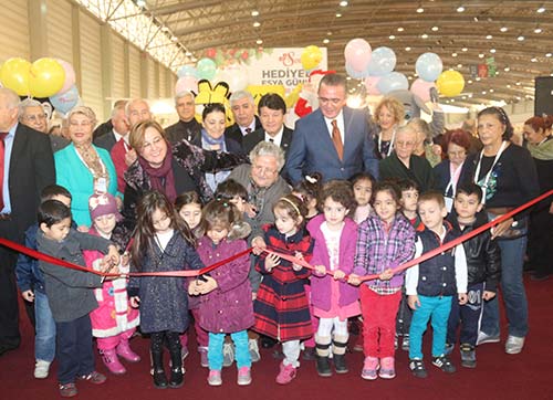 HEDİYELİK EŞYA GÜNLERİ İZMİR KÜLTÜRPARKTA BAŞLADI