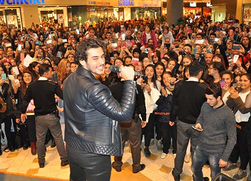 Cem Belevi hayranları Optimuma akın etti