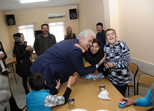 Engelliler Günü'nde 'engelsiz okul' müjdesi