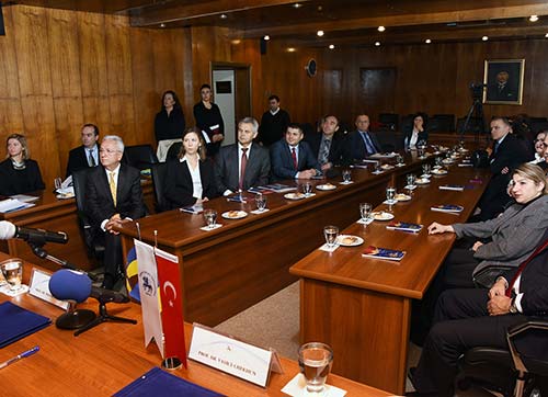  TÜRKİYE  UKRAYNA BİLİM KÖPRÜSÜ İÇİN İMZALAR ATILDI