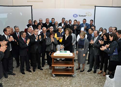 Pınar Et 30. yaşını coşkuyla kutladı