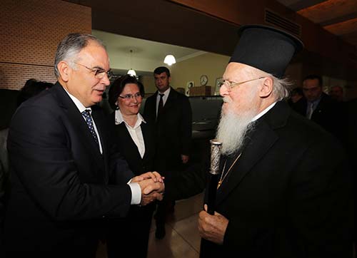 Patrik Bartholomeostan Şirincede barış mesajı