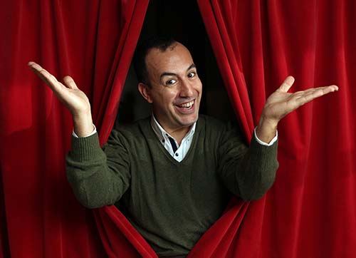 TÜRKİYE'NİN EN ÇOK YAZAN ADAMI İZMİR'DE  