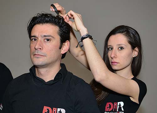 Kadına şiddete karşı bir tutam saç