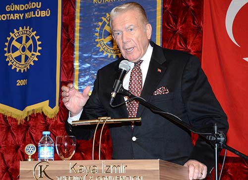 Dündardan Rotaryenlere övgü