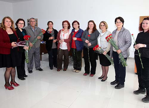 kadın personel unutulmadı