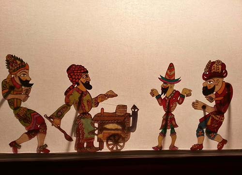 ALİAĞADA KARAGÖZÜN BERBERLİĞİ