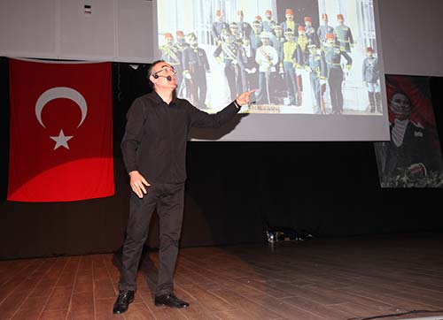 Sunay Akın'dan Çanakkale insan öyküleri 