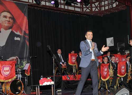 Türk Armoni Yıldızları Güzelbahçeyi coşturdu