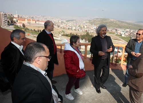 Karikatürün ustaları Uzundere'de