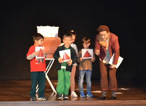 KUKLA FESTİVALİ'NDE TURLUTUTU OYUNUNA EV SAHİPLİĞİ YAPTI