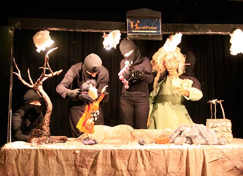 İZMİRLİ HAYALPEREST İZMİR KUKLA GÜNLERİNDE 