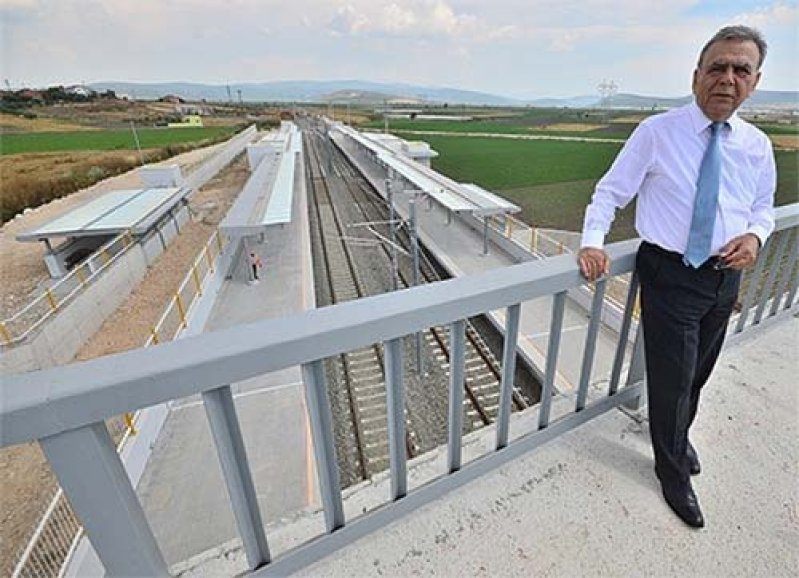 İzmirde ayrımcılık yok, evrensel ahlak kuralları var