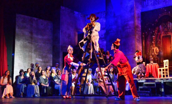 İZDOB PALYAÇOLAR I PAGLIACCI  OPERASININ PRÖMİYERİNİ GERÇEKLEŞTİRDİ