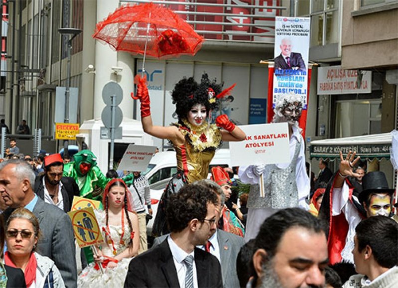 İzmirde şölen var!