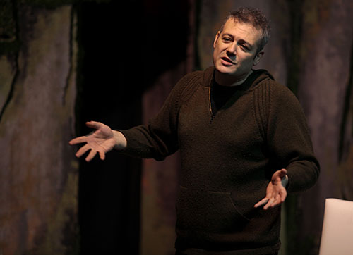 Bornovalılar tiyatro açısından çok şanslı