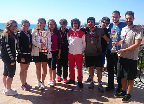 İZMİR EKONOMİ SPORDA DA ÖNCÜ