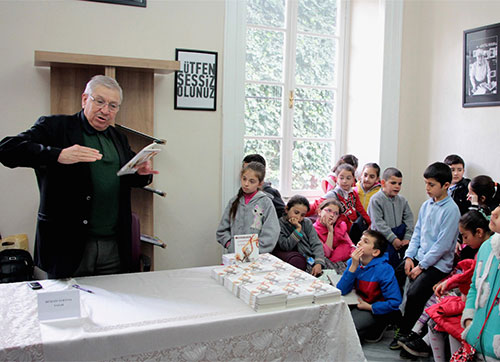 Günde bir sayfa bile olsa mutlaka kitap okuyun