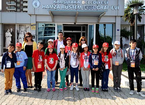 23 Nisan coşkusu Karşıyaka'yı sardı