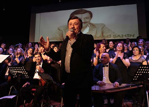 Bornovada Selami Şahin rüzgarı