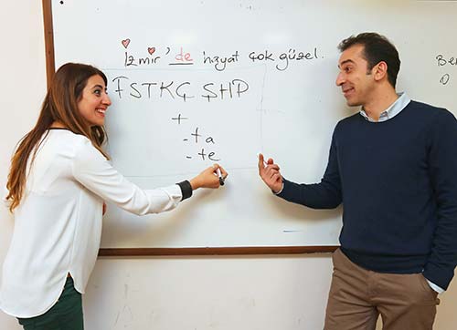 Fıstıkçı Şahapı şimdi yabancılar öğreniyor 