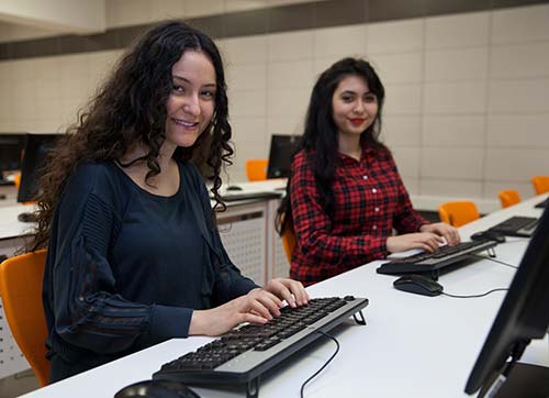 1 saniyede 1 kelime yazdılar, rakiplerini geride bıraktılar