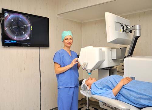 KATARAKT CERRAHİSİNDE BIÇAKSIZ AMELİYAT DÖNEMİ