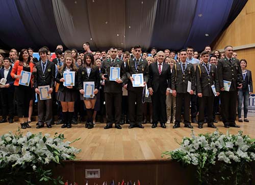 İZMİRLİ GENÇ MUCİTLERE ÖDÜL YAĞMURU