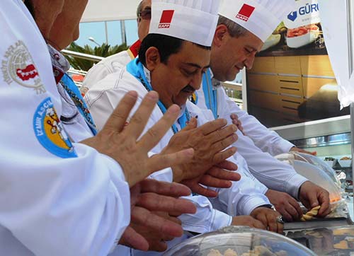 Kentin En Tatlı Festivali, İzmir Kurabiye Festivali Açıldı