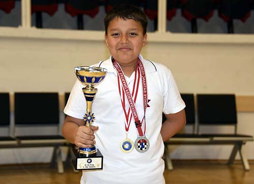 ALİAĞANIN ALTIN ÇOCUĞU ATAKAN BİÇER 