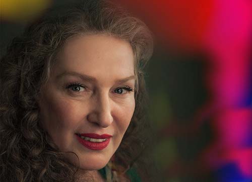 SUZAN KARDEŞ'İN YEPYENİ TEKLİSİ  ŞİŞEDE BADE DURMAZ 