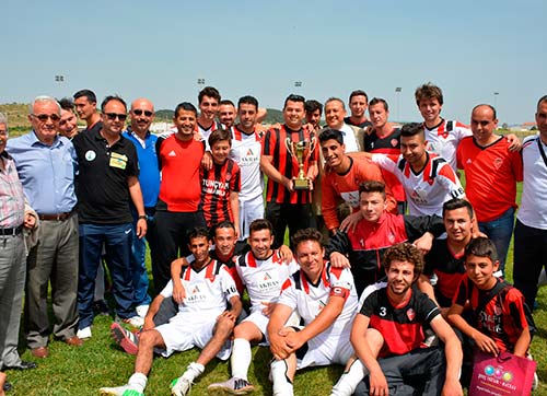 Dikilide şampiyonluk coşkusu