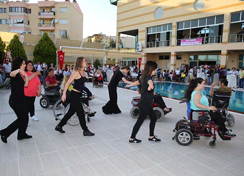 Bucada engellilere özel eğlence