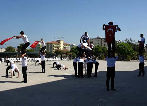 19 MAYIS ALİAĞADA COŞKU İLE KUTLANDI