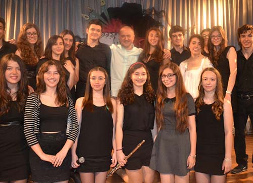 MURATHAN MUNGAN TAKEVLİ GENÇLERLE