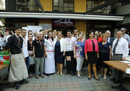 Ege lezzetleri şenlikte yarıştı 