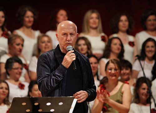 Koristlerden kıskandıran performans